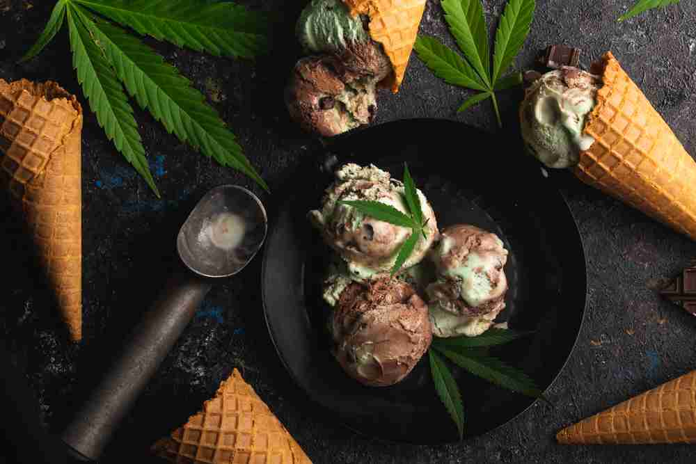 marijuana with ice cream during the summer for enjoying new strains while relaxing during the season